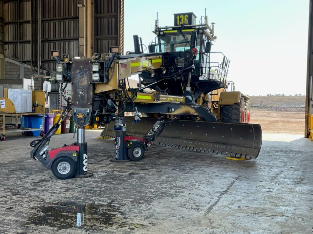 Heavy Vehicle Power Jack 200 Safe D Lock (1) Heavy Vehicle Power Jack 200 Safe D Lock (1)