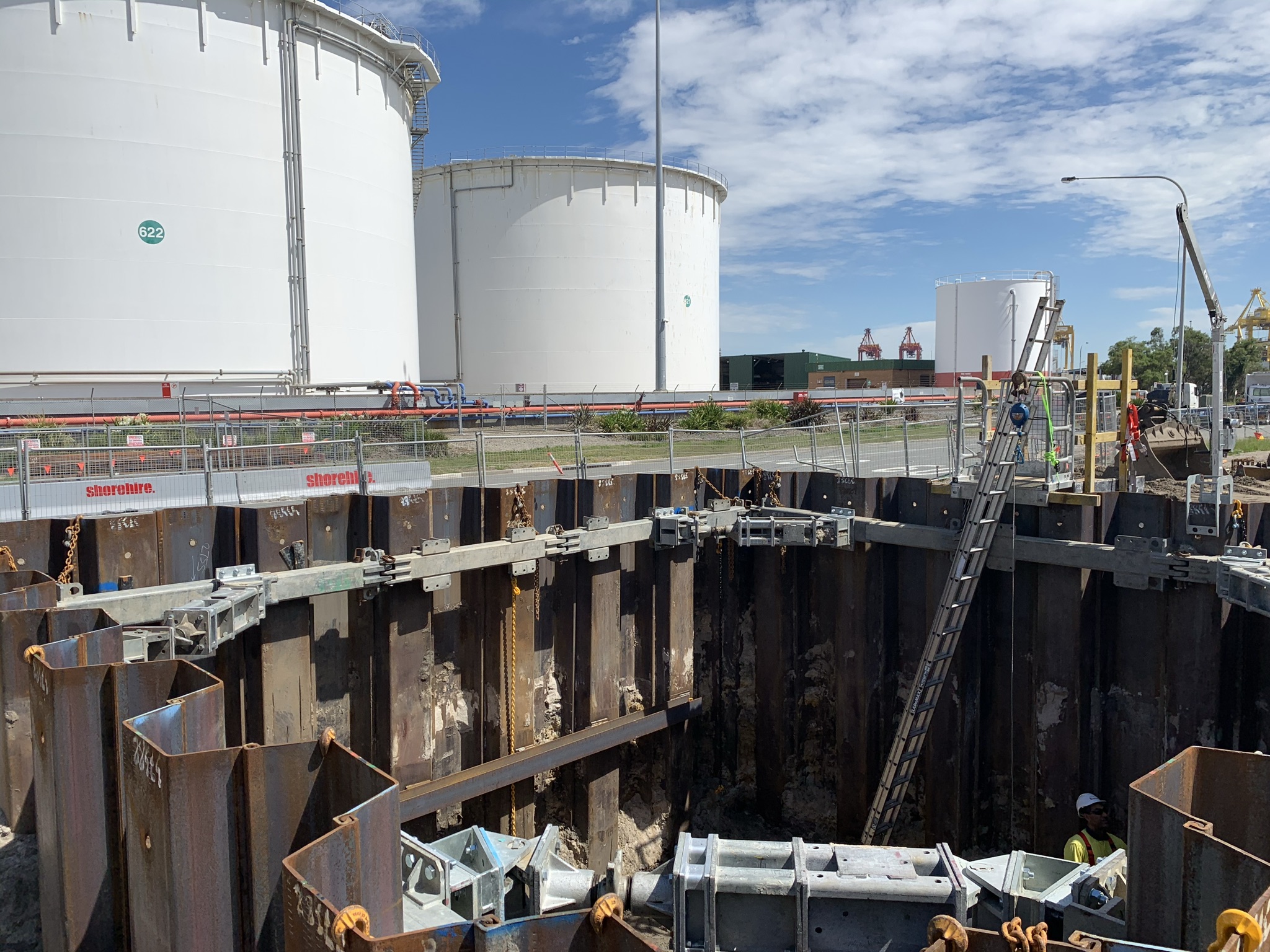 3 Benefits of using a Hydraulic Bracing system Shore Hire