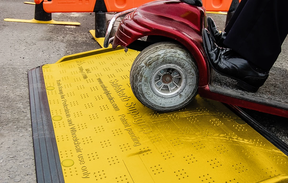Pedestrian ramps Pedestrian ramps