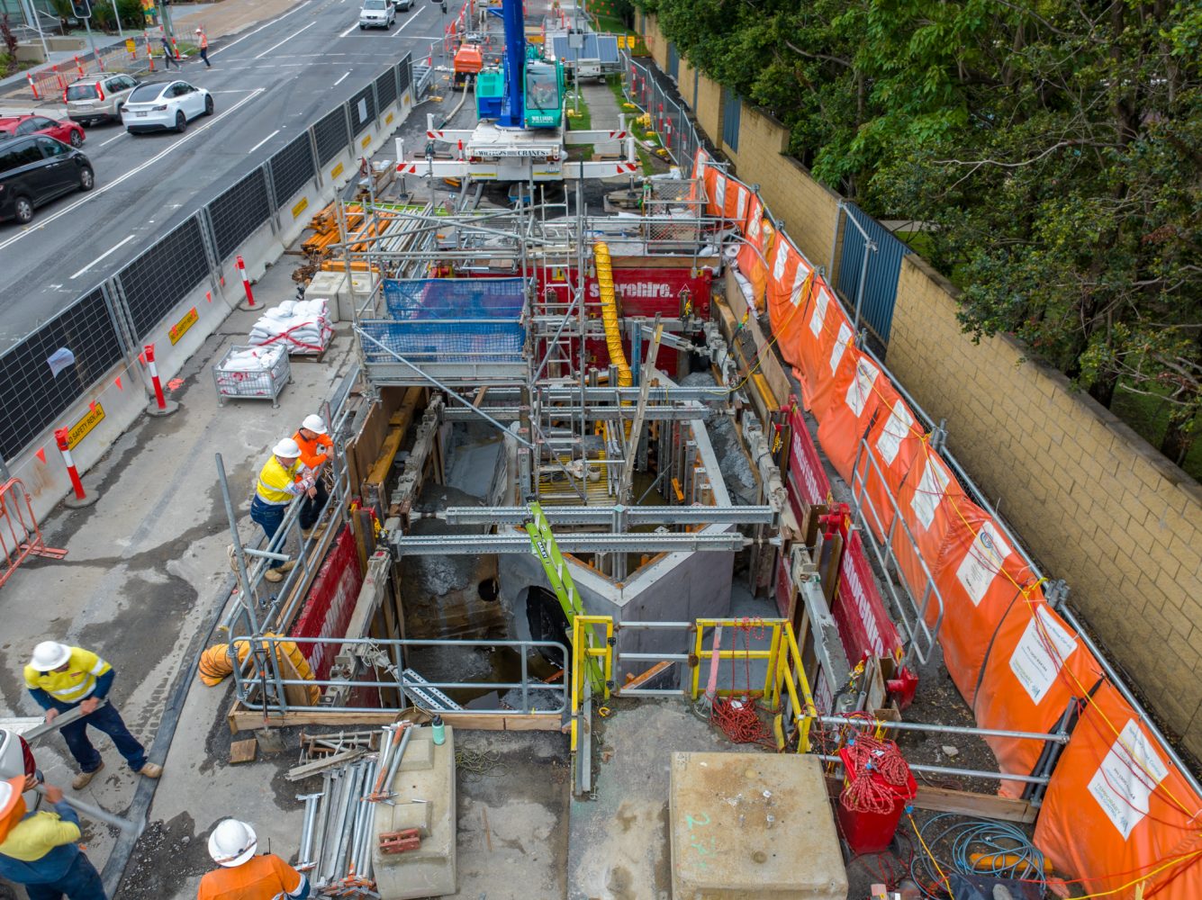 King Post System and Shore Brace 200