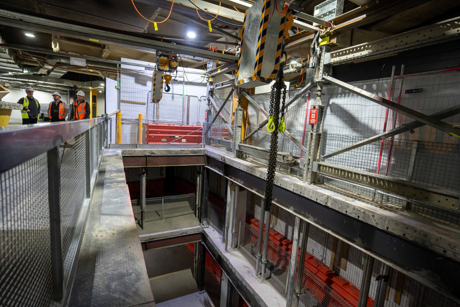 Propping a Lift Shaft